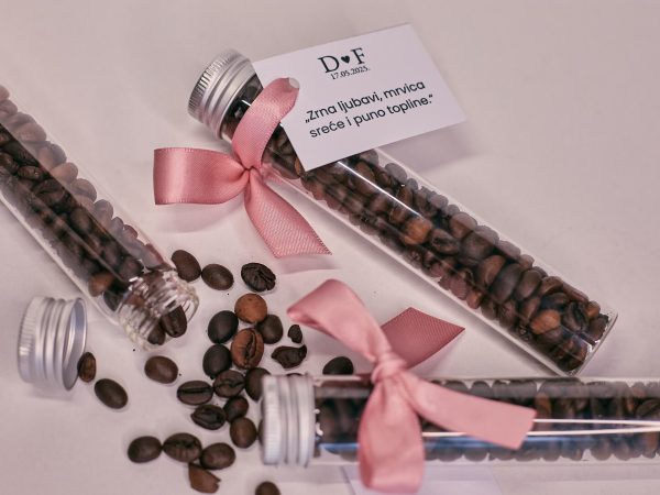 "Coffee tubes" za goste