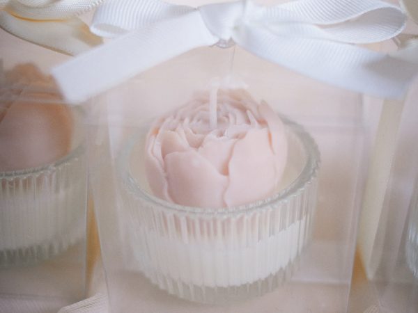 Cvjetne svijeće u staklu