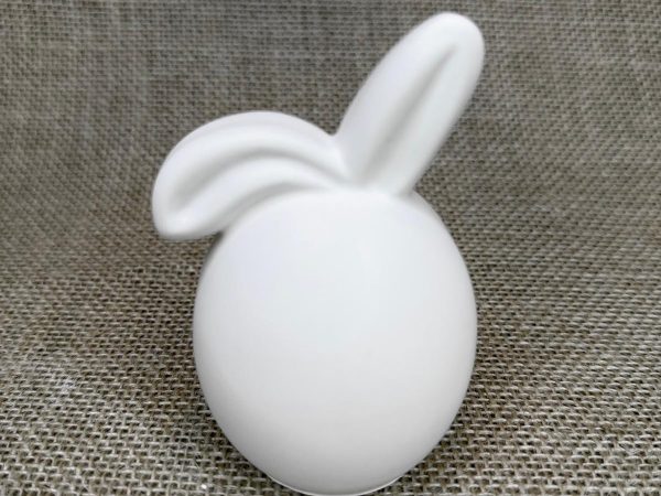 Gipsana dekoracija zeko